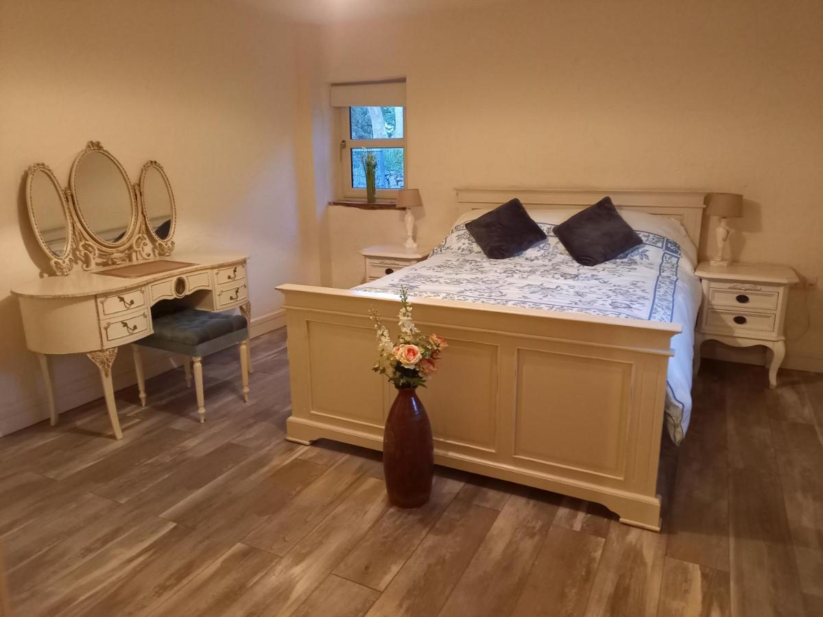 Mary'S Bespoke Cottage Cill Airne Exteriör bild