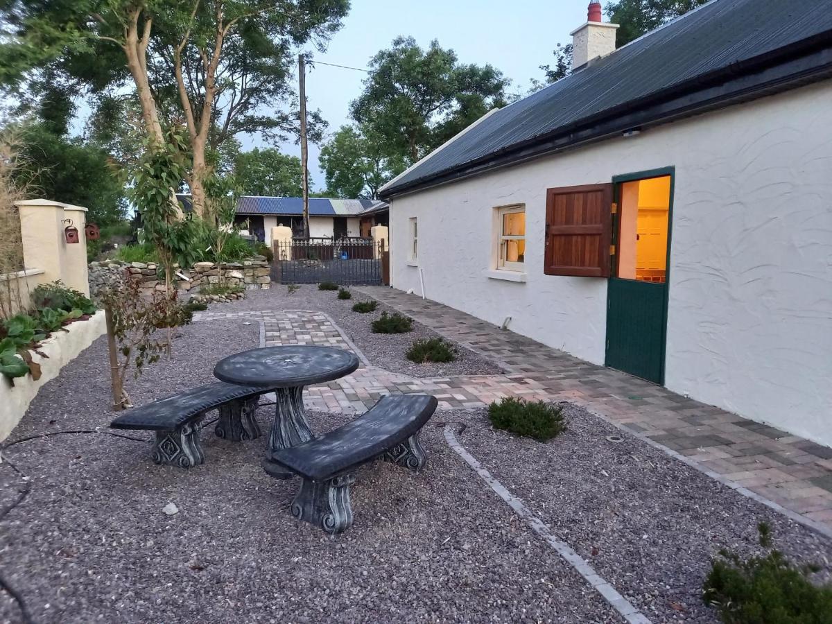 Mary'S Bespoke Cottage Cill Airne Exteriör bild
